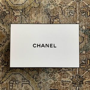 Chanel box